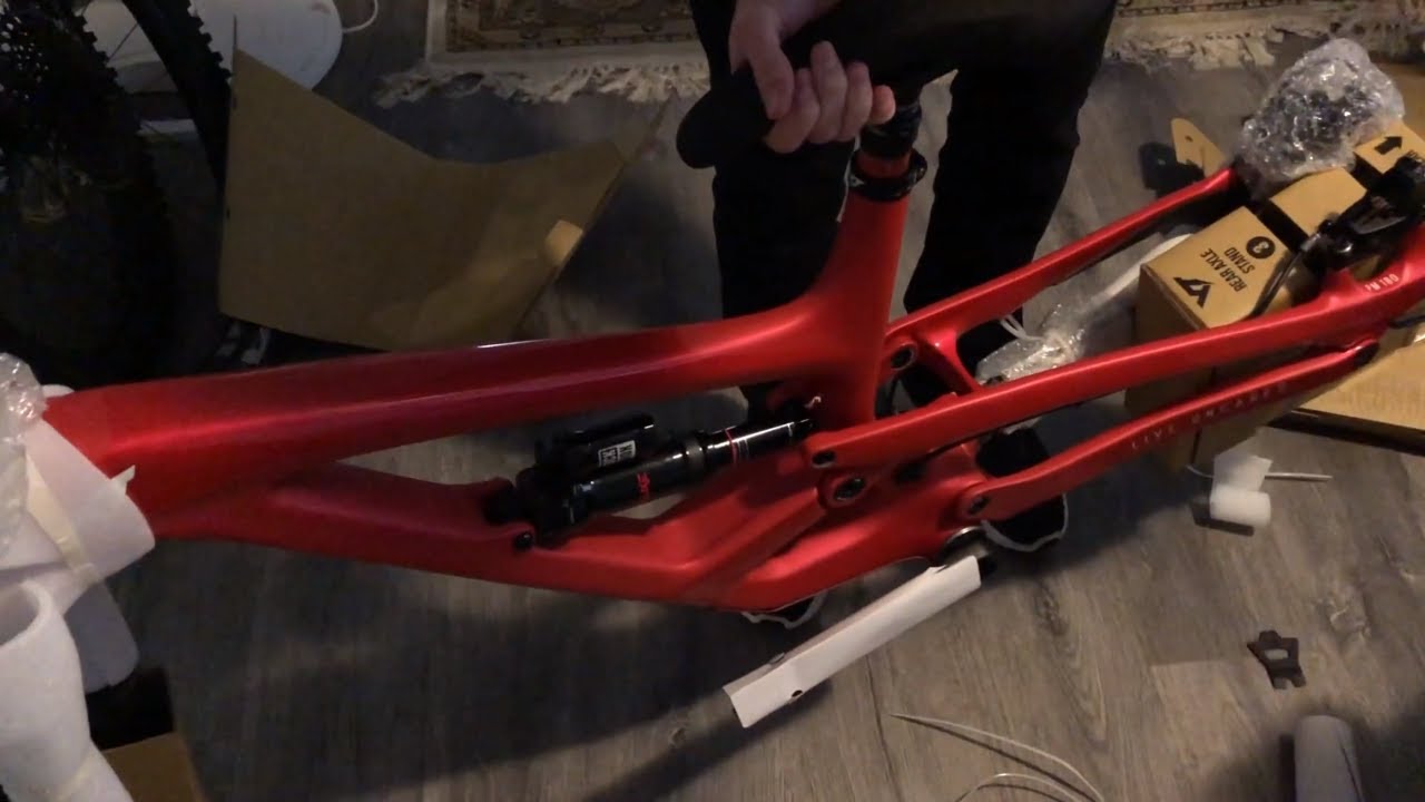 YT Capra Carbon Fiber Pro CF 29 Enduro Mountain Bike Unboxing