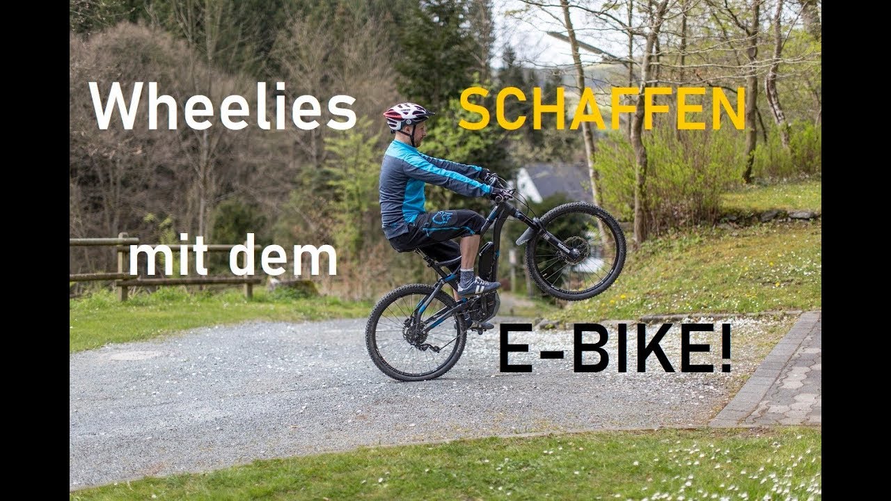 Wie schafft man Wheelies mit dem E-Bike? | fahrtechnik.TV