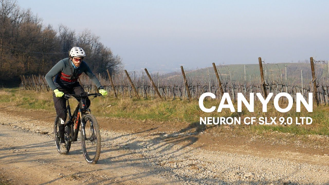 Canyon Neuron CF SLX 9.0 LTD: Trail Bike agile e scattante