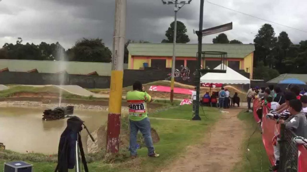XII Valida. Dia 1  Torneo Nacional de BMX. Pista Mario Soto. Bogota, Colombia 2015