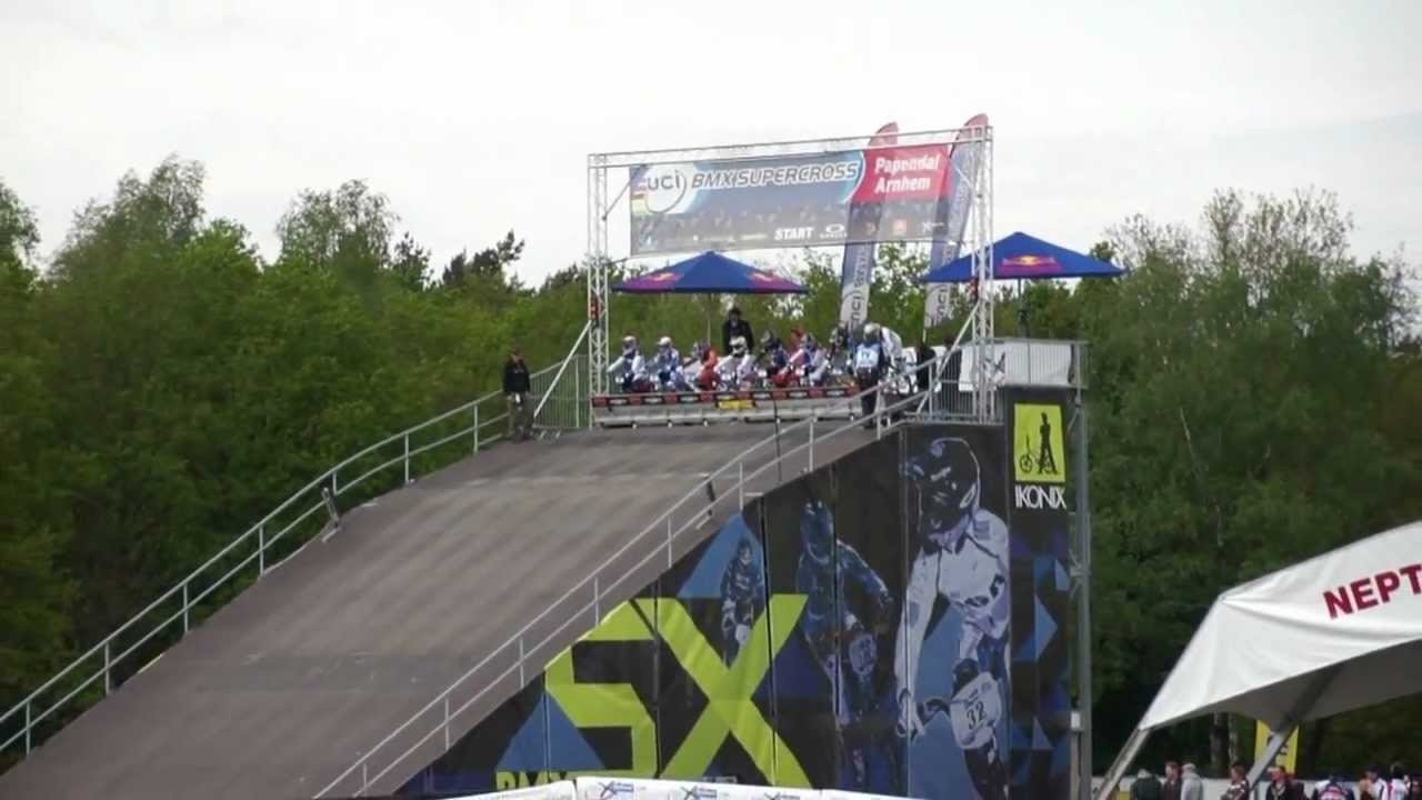 2012-05-13 BMX supercross Papendal Finale van Laura.mpg